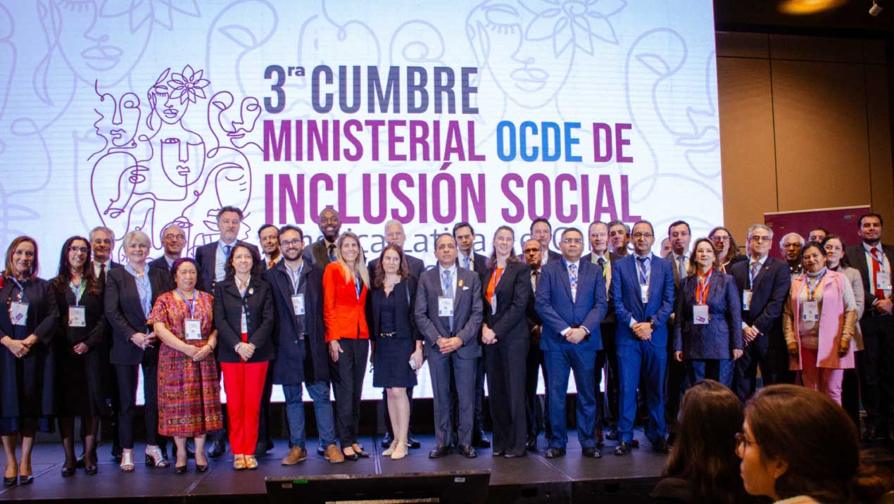 Ministros de distintas delegaciones participaron en la 3ra cumbre